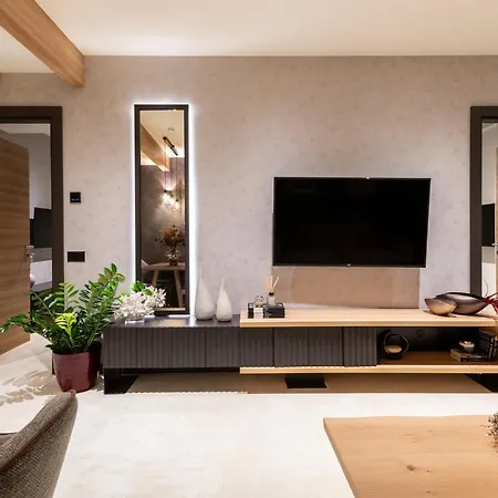 Woodside 325
